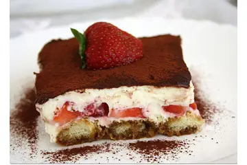 Meyveli Tiramisu Tarifi ve Malzemeleri